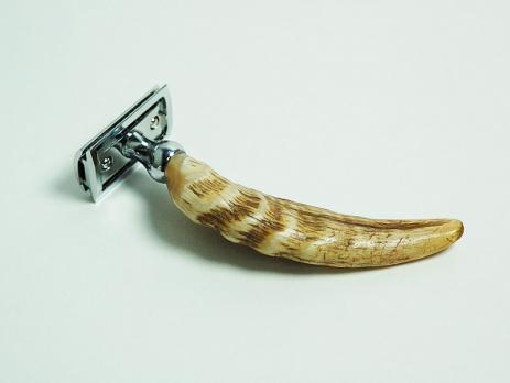 Станок для бритья Gentleman Barbier Т-образный "прямой стрез": бараний рог