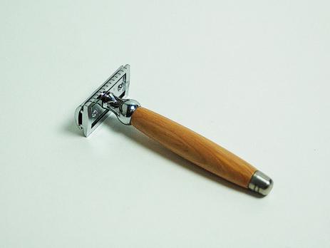 Бритвенный станок gentleman barbier "прямой стрез" ручка кедр